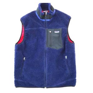 Patagonia retro navy blue men’s fleece vest.